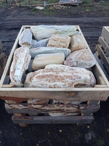 Златолит жёлтый, жёлто-зелёный глыбки и валуны для ланшафтного дизайна купить в Сысерти