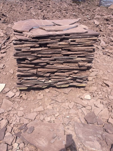 Плитняк лемезит бордовый для цоколя 1,5-2 см купить в Сысерти