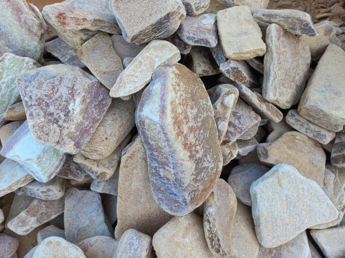 Златолит жёлтый, жёлто-зелёный глыбки и валуны для ланшафтного дизайна купить в Сысерти