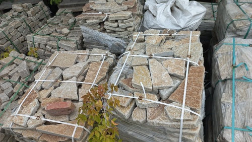 Гранитный плитняк галтованный для парковки купить в Сысерти