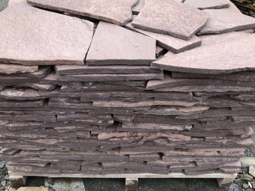 Плитняк лемезит бордовый для облицовки цоколя 20-25 мм  купить в Сысерти