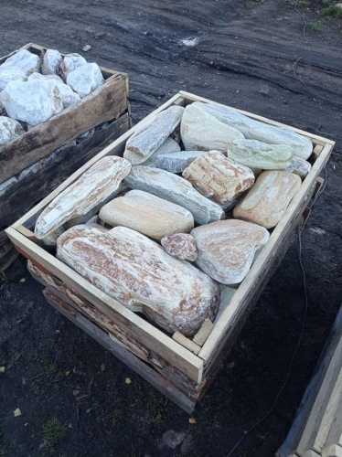 Златолит жёлтый, жёлто-зелёный глыбки и валуны для ланшафтного дизайна купить в Сысерти