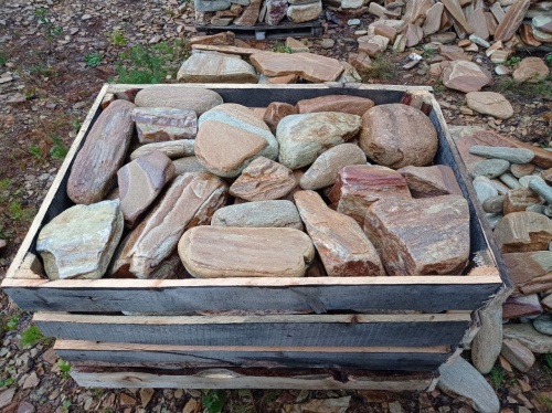 Златолит жёлтый, жёлто-зелёный глыбки и валуны для ланшафтного дизайна купить в Сысерти