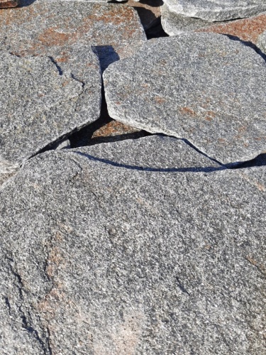 Златолит серебристый галтованный для цоколя купить в Сысерти