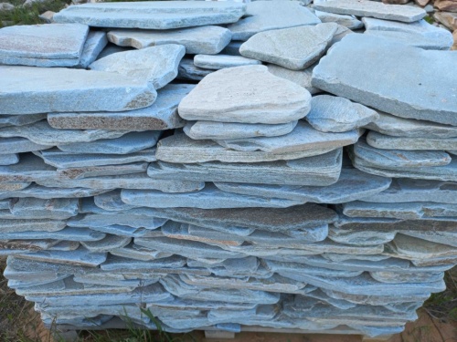 Плитняк златолит зелёный галтованный для цоколя купить в Сысерти