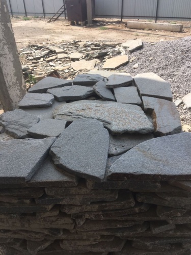 Златолит серебристый галтованный для цоколя купить в Сысерти